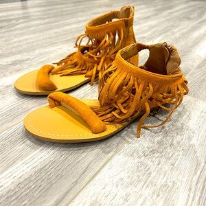 Light Brown stylish women’s zipper summer shoes size 6.5